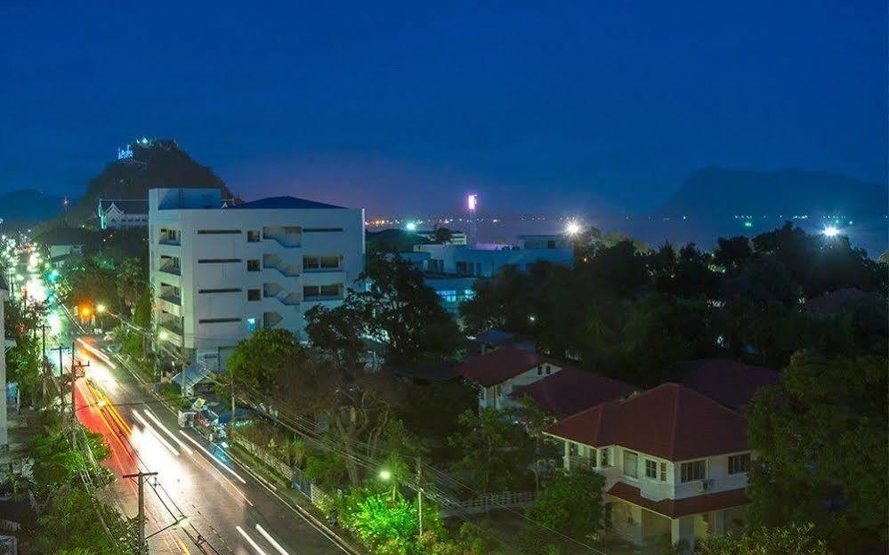 Prachuap Grand Hotel Prachuap Khiri Khan Esterno foto